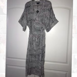 The fifth robe kimono wrap dress never worn!